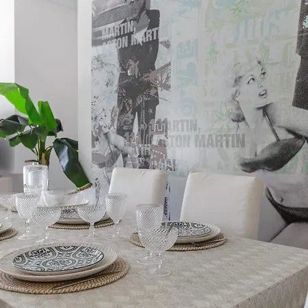 Los Dragos Apartment